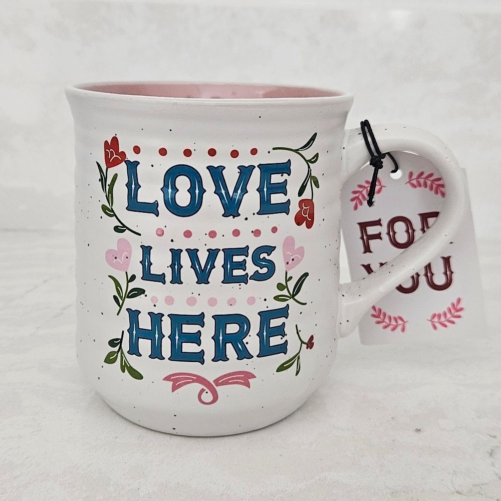 Sheffield Home Love Lives Here Pink Blue And White 20oz Mug